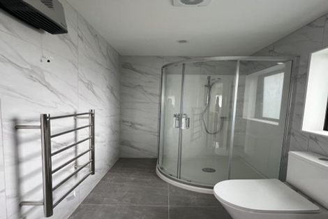 Photo of property in 30b Durham Street, Te Atatu Peninsula, Auckland, 0610