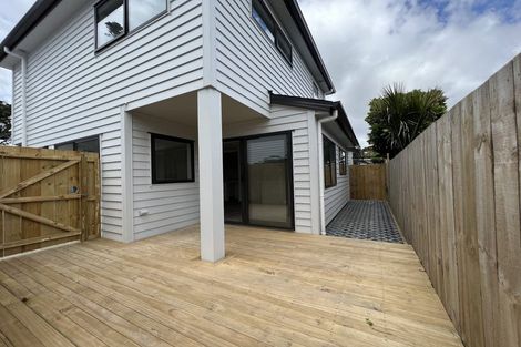Photo of property in 30b Durham Street, Te Atatu Peninsula, Auckland, 0610