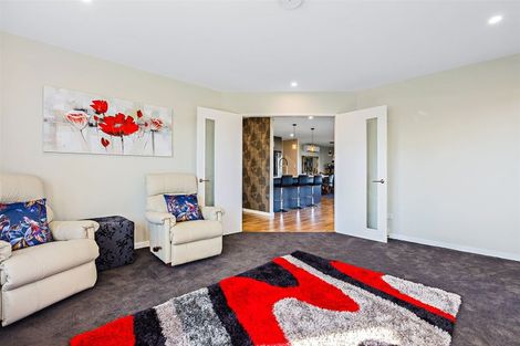 Photo of property in 9 Saint James Place, Rangiora, 7400