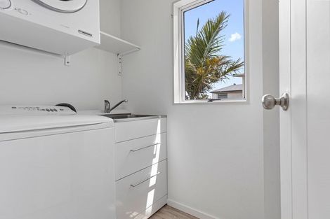 Photo of property in 960a Papamoa Beach Road, Papamoa Beach, Papamoa, 3118