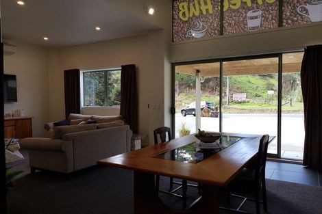 Photo of property in 3 Oakura Road, Oakura, Hikurangi, 0184