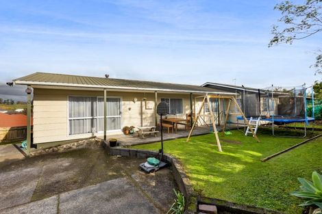 Photo of property in 9a Ballantrae Place, Highlands Park, New Plymouth, 4312