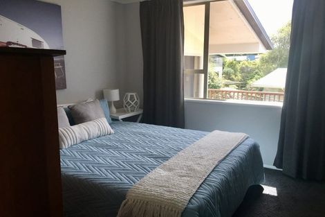 Photo of property in 15 Larkins Street, Helensburgh, Dunedin, 9010