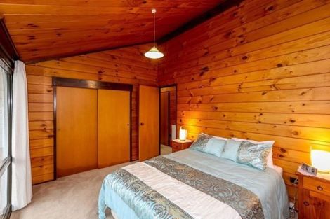 Photo of property in 15 Hickford Place, Okato, 4335