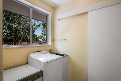 Photo of property in 76 Bush Street, Rangiora, 7400