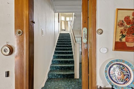 Photo of property in 9 Hukarere Road, Bluff Hill, Napier, 4110