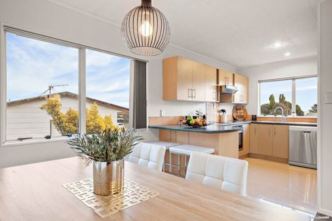 Photo of property in 134 Finlayson Avenue, Clendon Park, Auckland, 2103