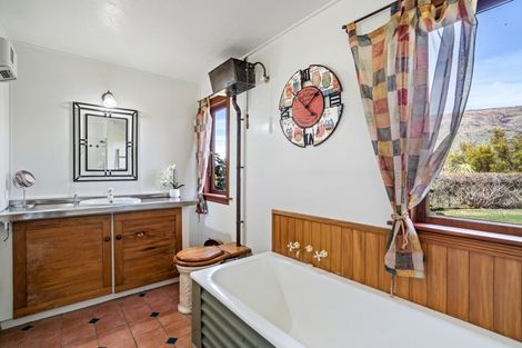 Photo of property in 431 Riverbank Road, Wanaka, 9382