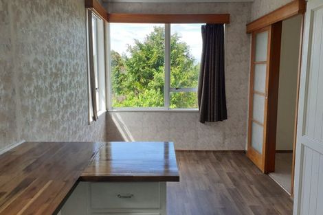 Photo of property in 4 Cypress Place, Sunnynook, Auckland, 0620