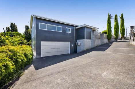 Photo of property in 11 Margaret Place, Merrilands, New Plymouth, 4312
