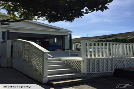 Photo of property in 14 Sunny Brae Crescent, Westmere, Auckland, 1022