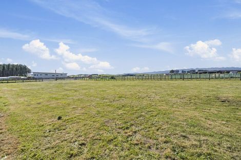 Photo of property in 16 Mowhia Grove, Waitarere, Levin, 5510