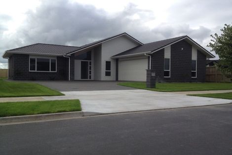 Photo of property in 8 Helen June Avenue, Flagstaff, Hamilton, 3210