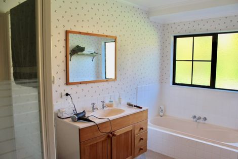 Photo of property in 537 Otaki Gorge Road, Hautere, Otaki, 5582