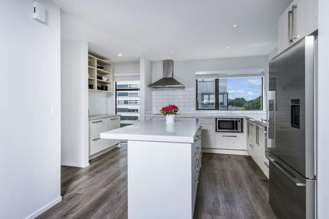 Photo of property in 1 Carder Court, Hobsonville, Auckland, 0618