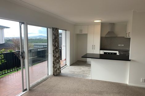 Photo of property in 3/36 Exmouth Road, Northcote, Auckland, 0627