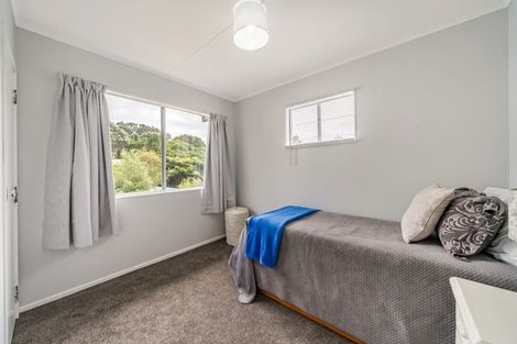 Photo of property in 6 Eastview Grove, Normandale, Lower Hutt, 5010