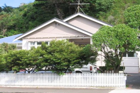 Photo of property in 40a Derwent Street, Island Bay, Wellington, 6023