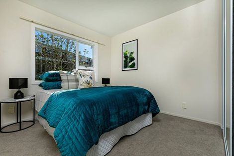 Photo of property in 2/28 East Coast Road, Milford, Auckland, 0620