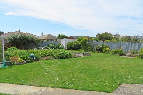 Photo of property in 21 Perth Street, South Hill, Oamaru, 9400