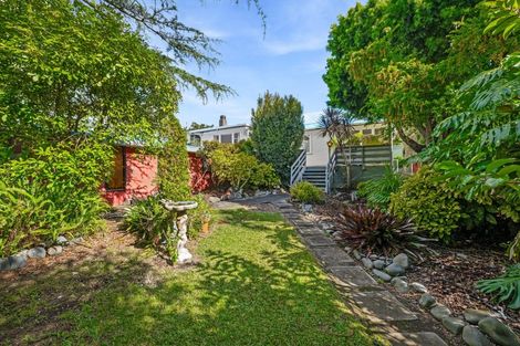 Photo of property in 25 Lowtherhurst Road, Massey, Auckland, 0614