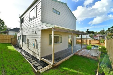 Photo of property in 2/77 Marlborough Avenue, Glenfield, Auckland, 0629