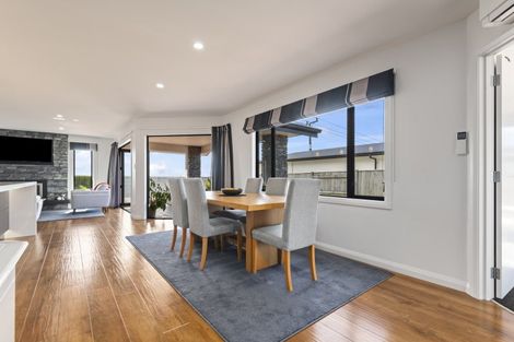 Photo of property in 25 Silicon Way, Fitzherbert, Palmerston North, 4410