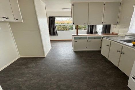 Photo of property in 3/20 Ocean View Road, Northcote, Auckland, 0627