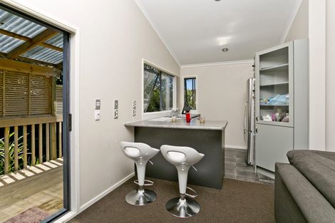 Photo of property in 48 Tauhinu Road, Greenhithe, Auckland, 0632