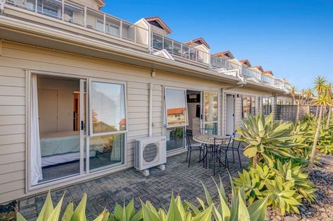 Photo of property in Santa Rosa, 3/340 Gulf Harbour Drive, Gulf Harbour, Whangaparaoa, 0930