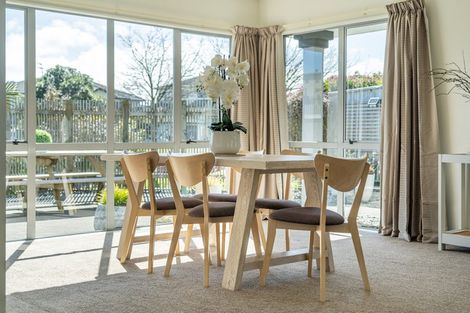 Photo of property in 12 Lanyon Place, Whitby, Porirua, 5024