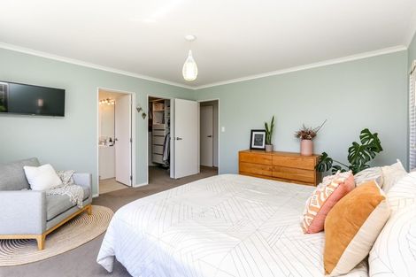 Photo of property in 67 Karamea Street, Whalers Gate, New Plymouth, 4310