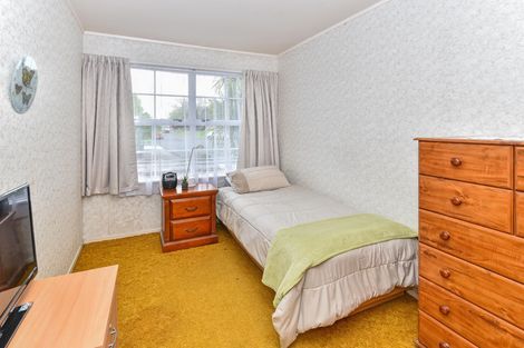 Photo of property in 22 Cheam Place, Pakuranga Heights, Auckland, 2010