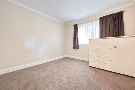 Photo of property in 24 Jillteresa Crescent, Half Moon Bay, Auckland, 2012