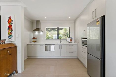 Photo of property in 586 Whitford Road, Whitford, Howick, 2571