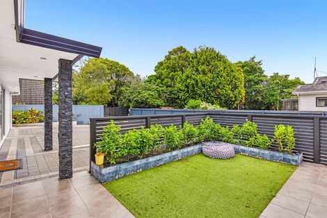 Photo of property in 185 Te Moana Road, Waikanae, 5036