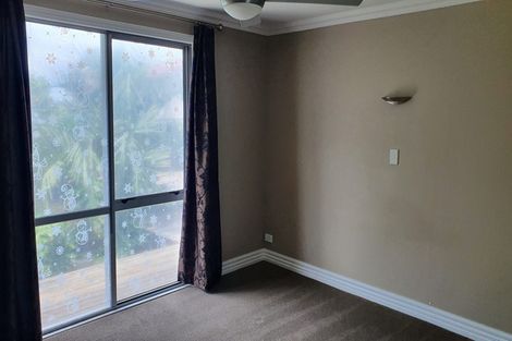 Photo of property in 27 Pahi Place, West Harbour, Auckland, 0618