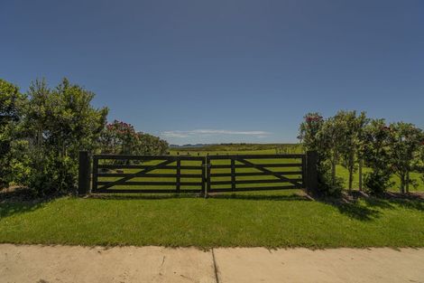 Photo of property in 52 Skippers Road, Opito Bay, Whitianga, 3592