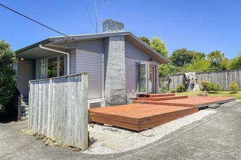 Photo of property in 39 Fairclough Road, Beach Haven, Auckland, 0626