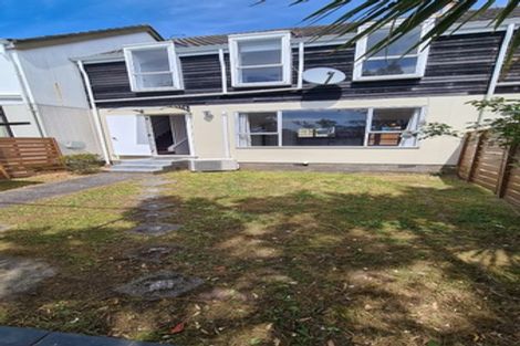 Photo of property in 7 Hollydale Grove, Churton Park, Wellington, 6037