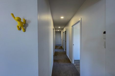 Photo of property in 39 Fairclough Road, Beach Haven, Auckland, 0626