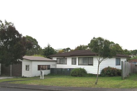 Photo of property in 5 St Margaret Place, West Harbour, Auckland, 0618