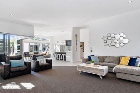 Photo of property in 9 Excelsa Place, Papamoa Beach, Papamoa, 3118