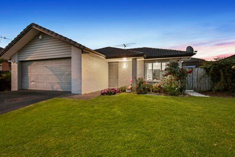 Photo of property in 28 Foxlaw Street, Randwick Park, Auckland, 2105