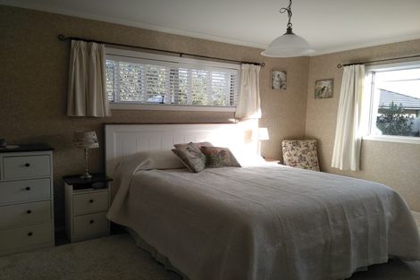 Photo of property in 3 Turner Place, Wakefield, 7025