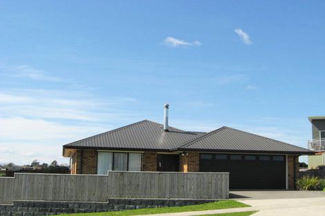 Photo of property in 46 Karamea Street, Whalers Gate, New Plymouth, 4310