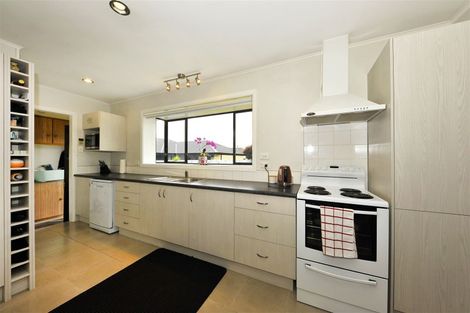 Photo of property in 29 Taurima Street, Hei Hei, Christchurch, 8042