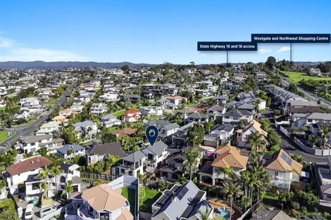 Photo of property in 157e Hobsonville Road, West Harbour, Auckland, 0618