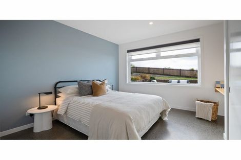 Photo of property in 3 Ridgeway Place, Richmond Hill, Christchurch, 8081