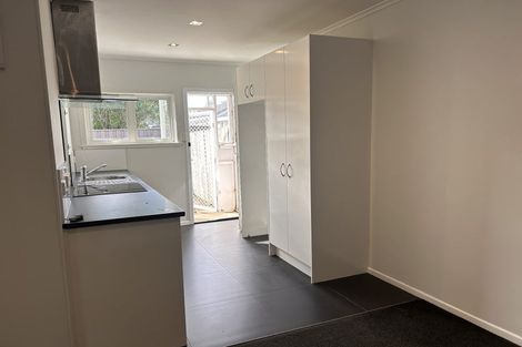 Photo of property in 2/42a Kitenui Avenue, Mount Albert, Auckland, 1025